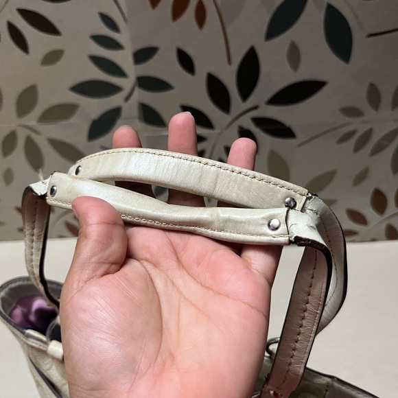 Authentic coach - Picture 4 of 6